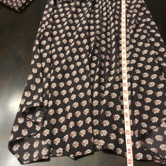 H&M Boho Midi Dress Floral Print Long Sleeve Asymmetrical Hem Button Down Size 2 - Picture 12 of 14